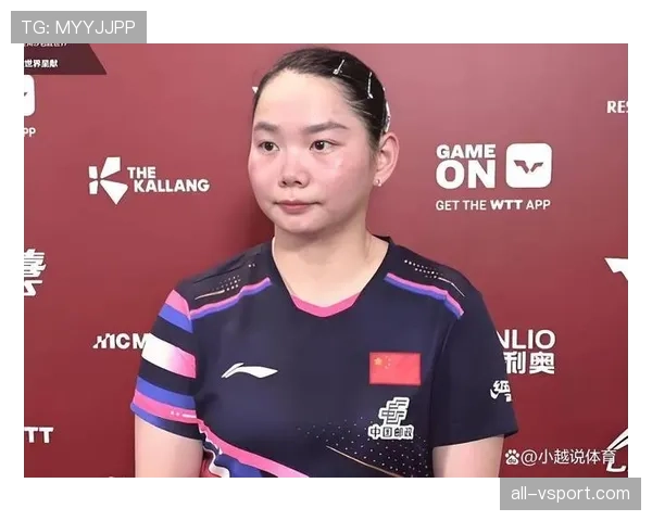 何卓佳训练像隔壁同学，赛后一掏包又像走红毯，尴尬又精彩我服了